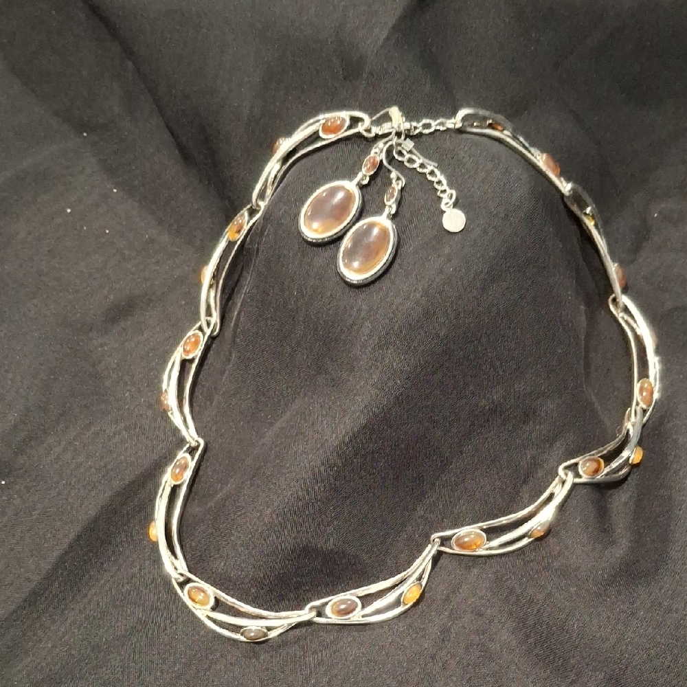 Jewelry - Picture 2 of 2